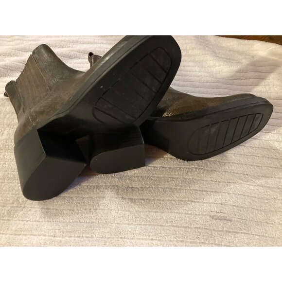 Kenneth Cole New York Women's Chelsea Boot - Size 8 US | 39 EU - Brand New - Picture 3 of 8